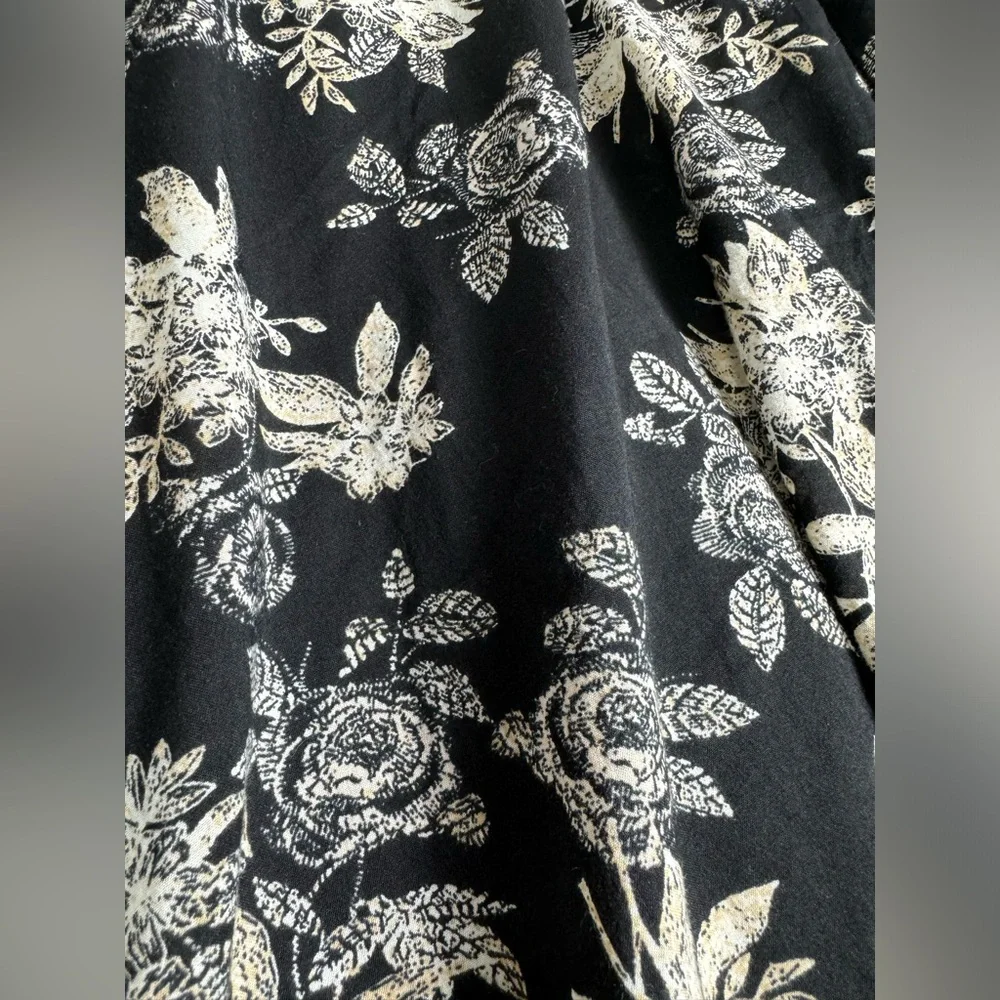 FREE PEOPLE Claudia Floral Blouse Large Black Ivory High Neck 3/4 Sleeve‎ Loose